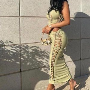 Brea Daeshon links skirt